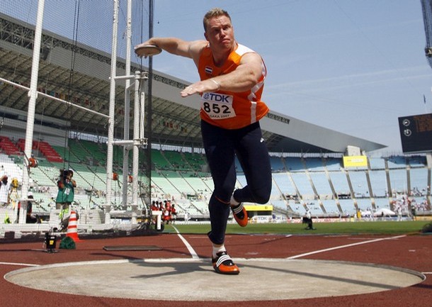 Rutger Smith of the Netherlands competes during the men’s discus throw qualifying round at the 11th IAAF World Athletics Championship in Osaka